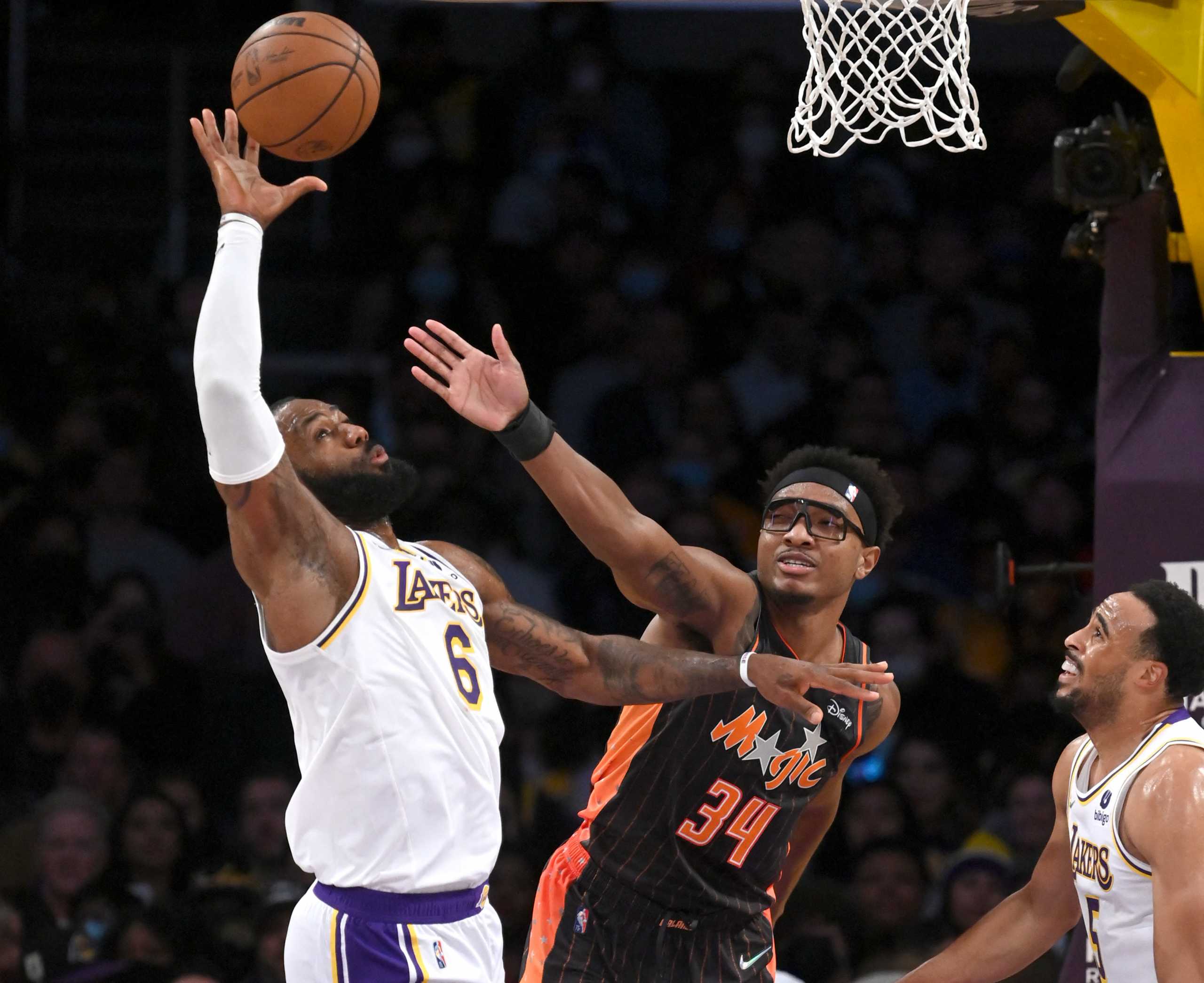 000 Πόντοι: Η Κυριαρχία Του Λεμπρόν Τζέιμς Στο NBA 000 Πόντοι: Η Κυριαρχία Του Λεμπρόν Τζέιμς Στο NBA