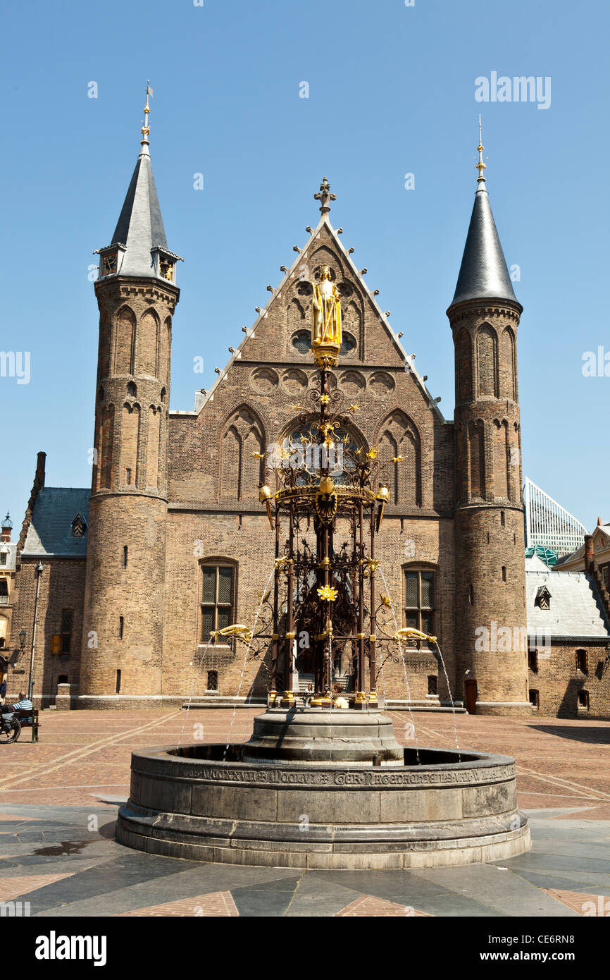 13th-Century Archaeological Find At The Hague's Binnenhof 13th-Century Archaeological Find At The Hague's Binnenhof