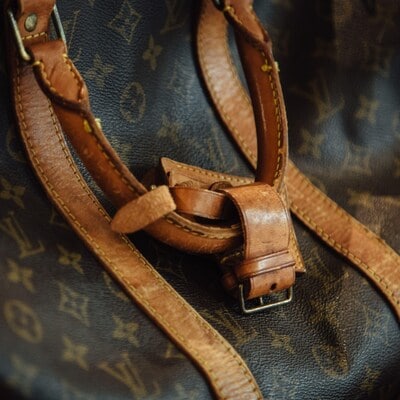 2% LVMH Share Drop Follows Disappointing Q1 Sales Figures 2% LVMH Share Drop Follows Disappointing Q1 Sales Figures