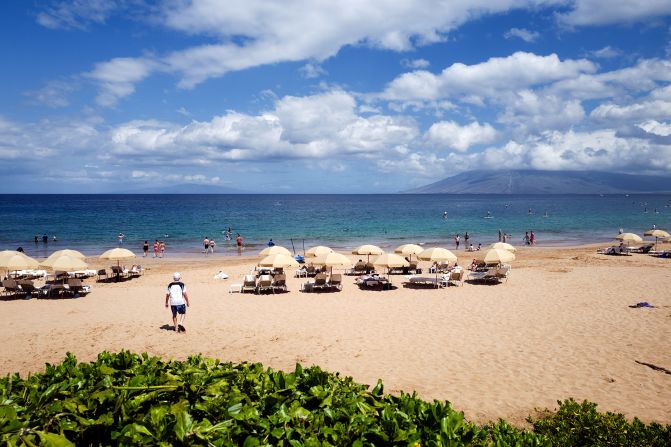 2025's Top 10 US Beaches: According To Dr. Beach 2025's Top 10 US Beaches: According To Dr. Beach