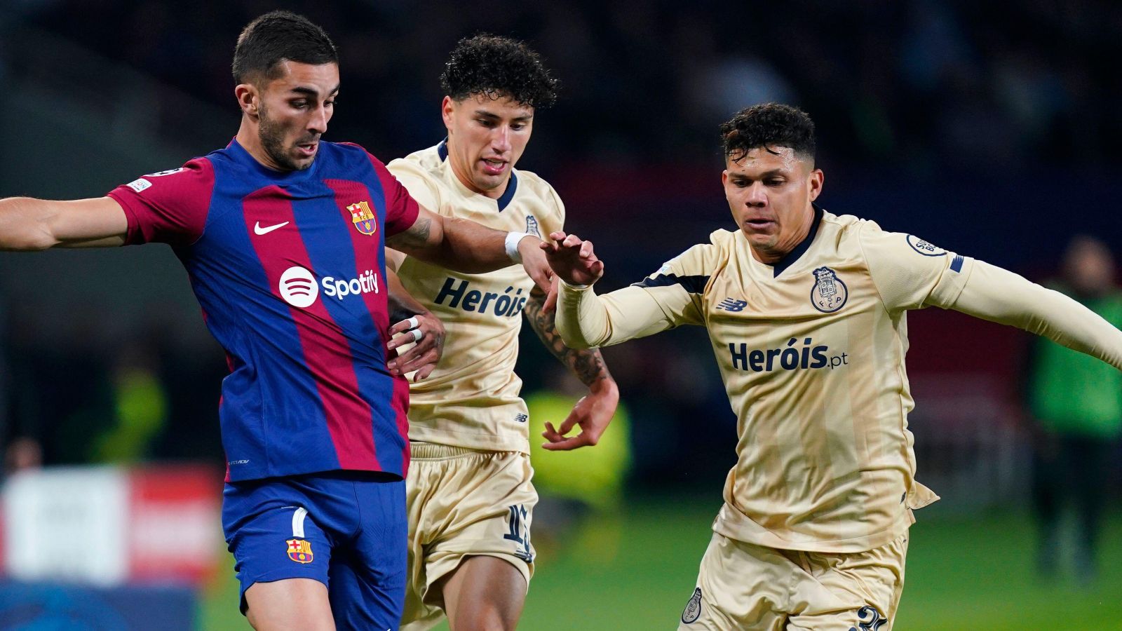 £64m Striker Deal: Manchester United's Transfer Pursuit £64m Striker Deal: Manchester United's Transfer Pursuit
