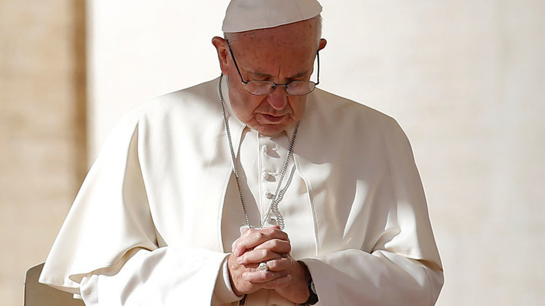 A TikToker's Viral Video: The Pope And Her Childhood Parish A TikToker's Viral Video: The Pope And Her Childhood Parish