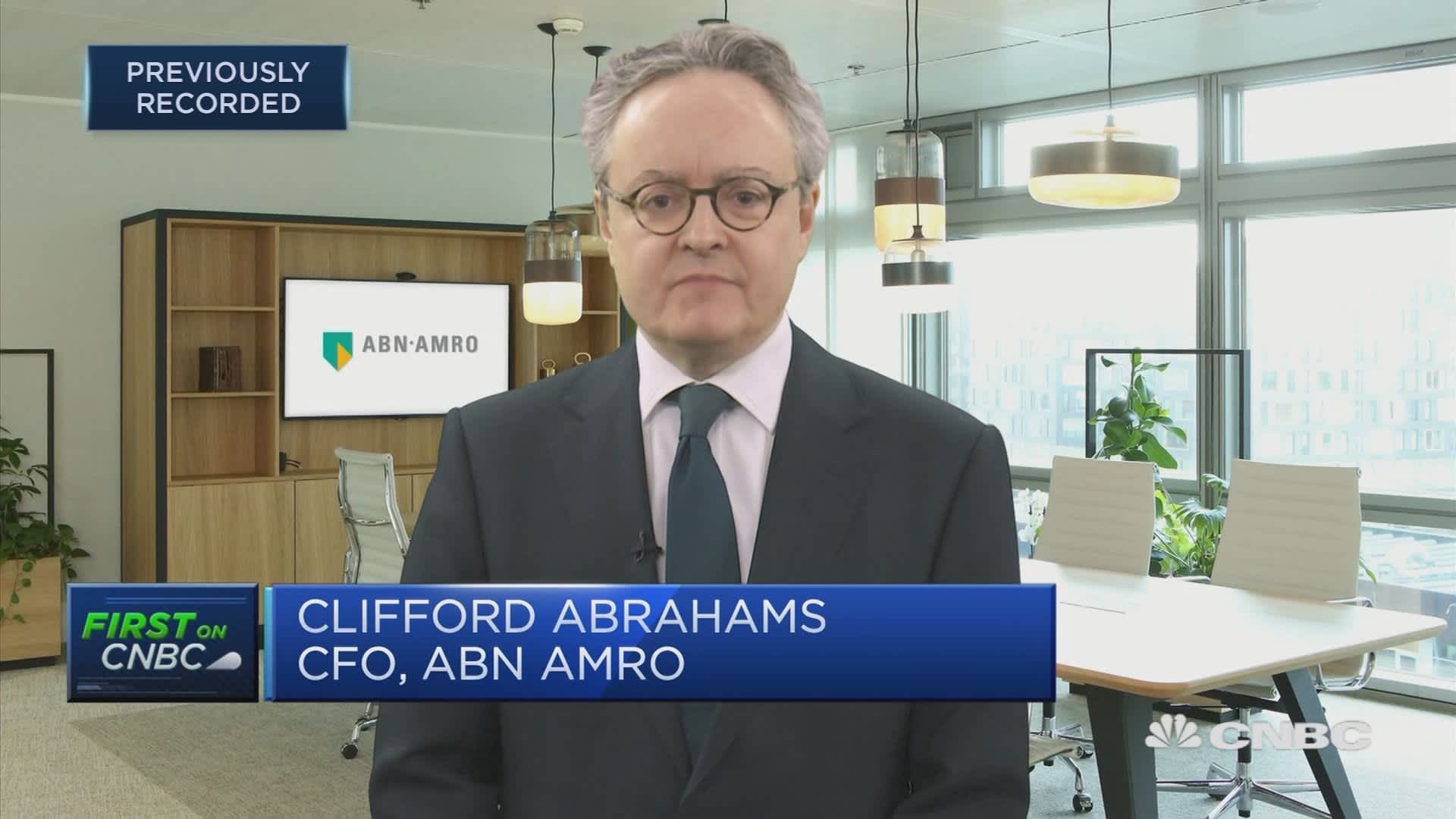 ABN Amro Facing Dutch Central Bank Scrutiny Over Executive Bonuses ABN Amro Facing Dutch Central Bank Scrutiny Over Executive Bonuses