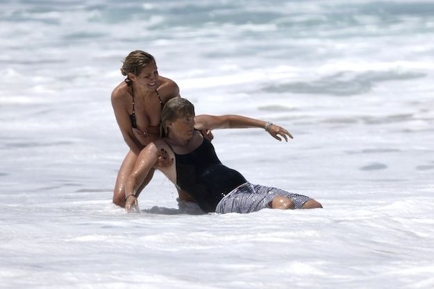Actor Dylan Efron's Heroic Beach Rescue In Miami Actor Dylan Efron's Heroic Beach Rescue In Miami