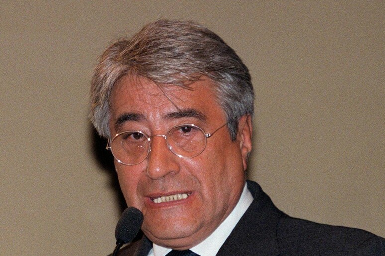 Addio A Mario Nanni: Un Maestro Del Giornalismo Parlamentare Ci Lascia Addio A Mario Nanni: Un Maestro Del Giornalismo Parlamentare Ci Lascia
