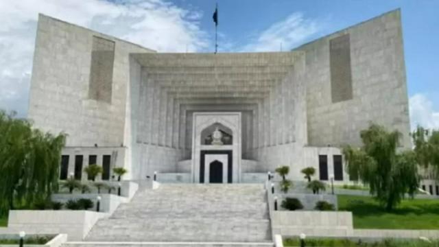 احتساب عدالتوں کا خاتمہ: لاہور میں 5 عدالتیں بند، کیا یہ فیصلہ درست ہے؟ احتساب عدالتوں کا خاتمہ: لاہور میں 5 عدالتیں بند، کیا یہ فیصلہ درست ہے؟