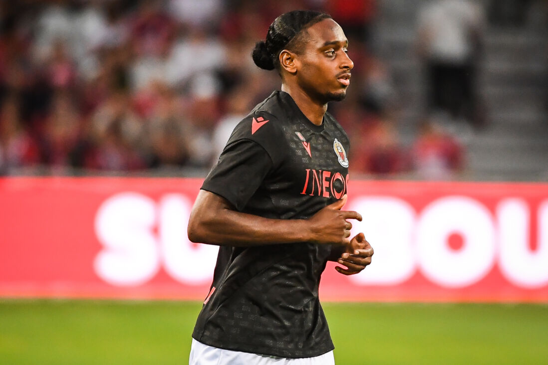 Ajax' Transferplannen: Opvallende Naam Kroes En De Simonis-Kwestie Ajax' Transferplannen: Opvallende Naam Kroes En De Simonis-Kwestie