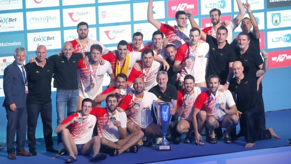 Alcarazova Povreda Otvara Put Runi Do Titule U Barceloni Alcarazova Povreda Otvara Put Runi Do Titule U Barceloni