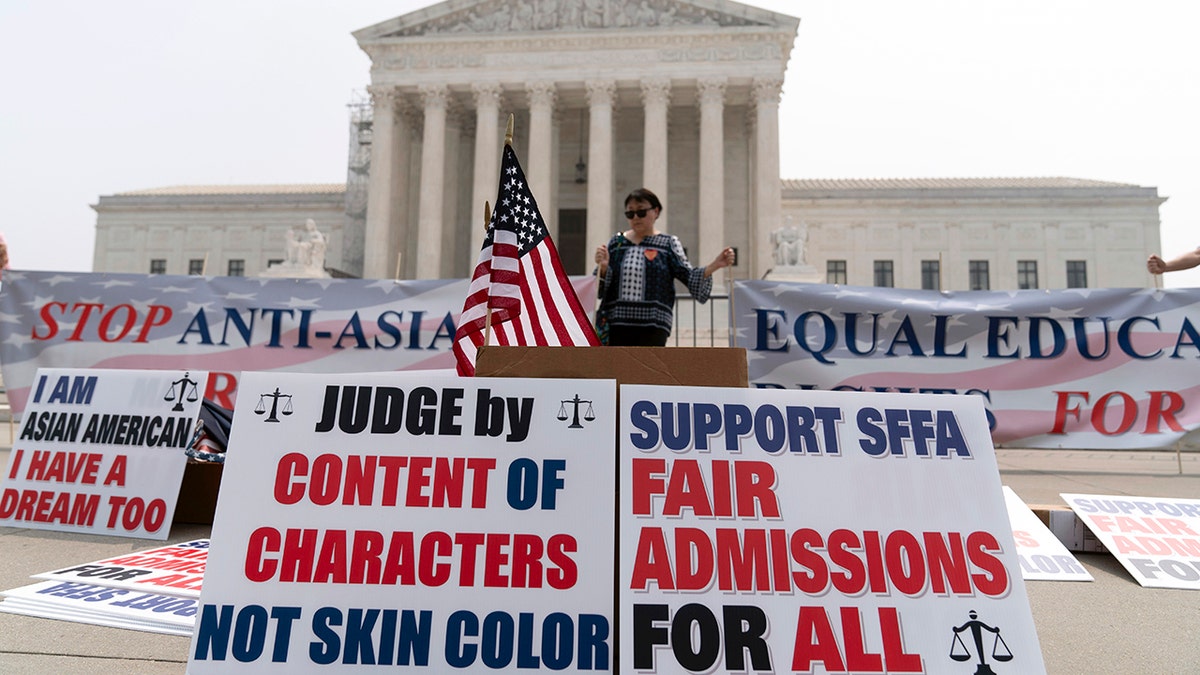 Alien Enemies Act: Court Upholds Ruling Against Trump's Challenge Alien Enemies Act: Court Upholds Ruling Against Trump's Challenge