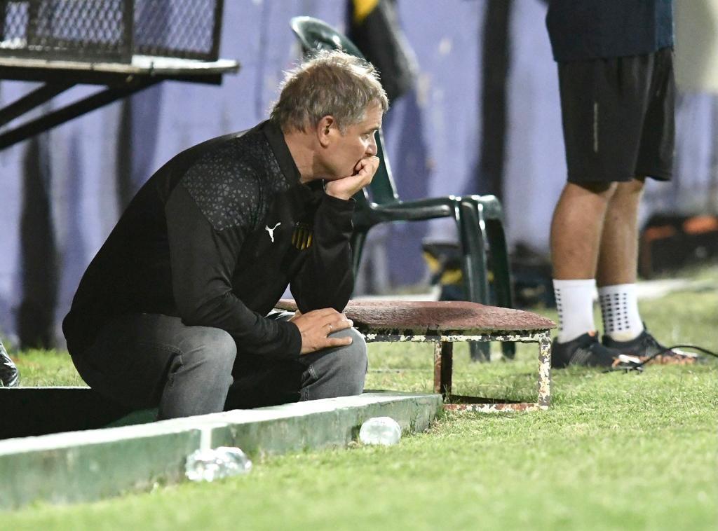 Análisis Del Partido: Peñarol 0 - 2 Olimpia Análisis Del Partido: Peñarol 0 - 2 Olimpia