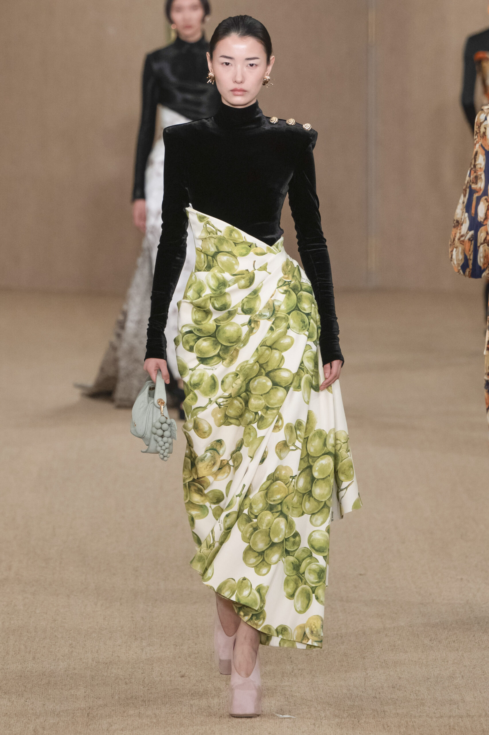 Analysis Of Balmain's Fall/Winter 2025-26 Runway Show Analysis Of Balmain's Fall/Winter 2025-26 Runway Show