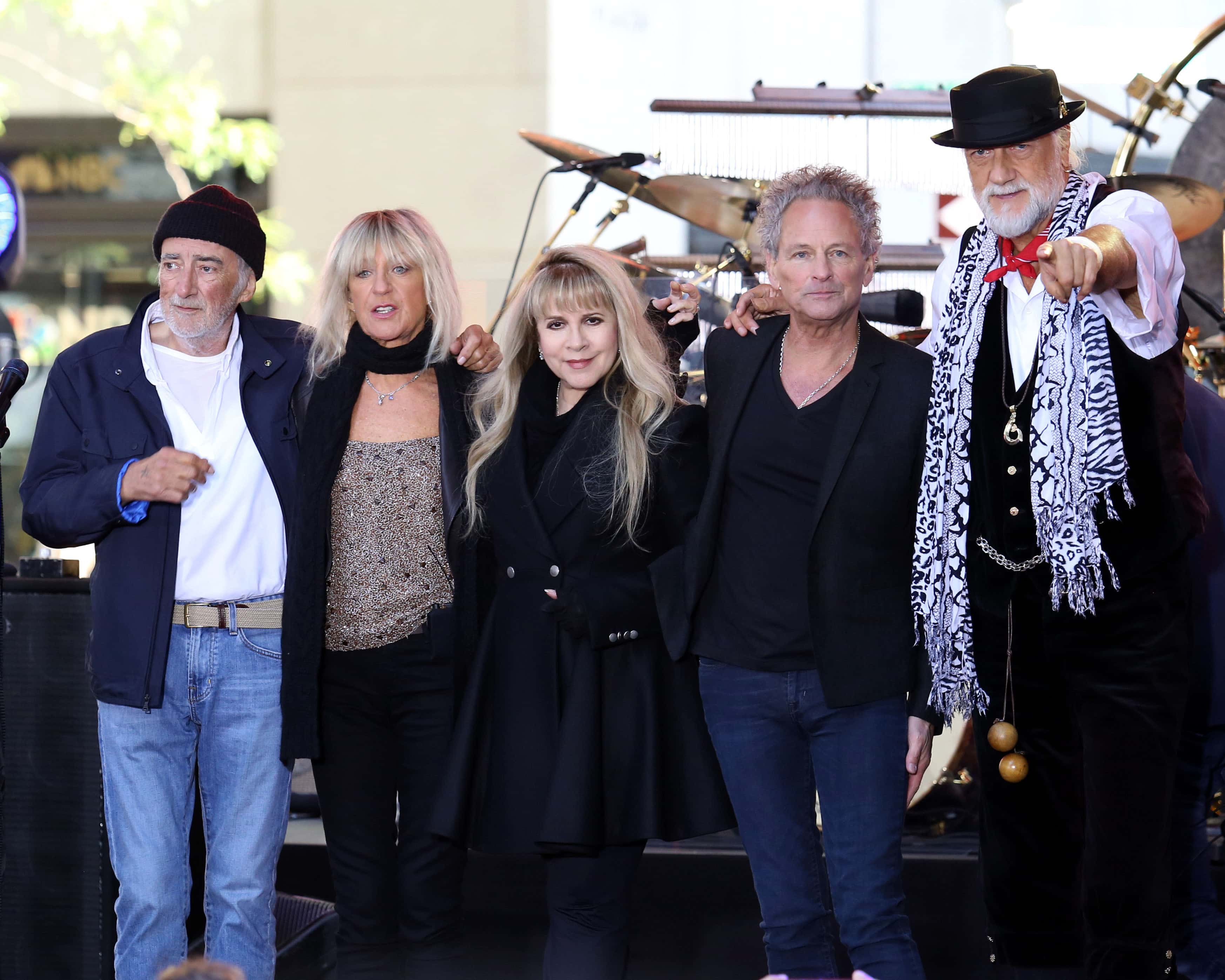Analyzing Fleetwood Mac's Biggest Singles And Their Continued Success Analyzing Fleetwood Mac's Biggest Singles And Their Continued Success