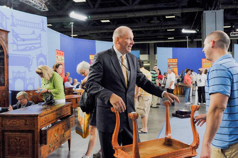 Antiques Roadshow Appearance Leads To US Couple's Arrest In The UK Antiques Roadshow Appearance Leads To US Couple's Arrest In The UK