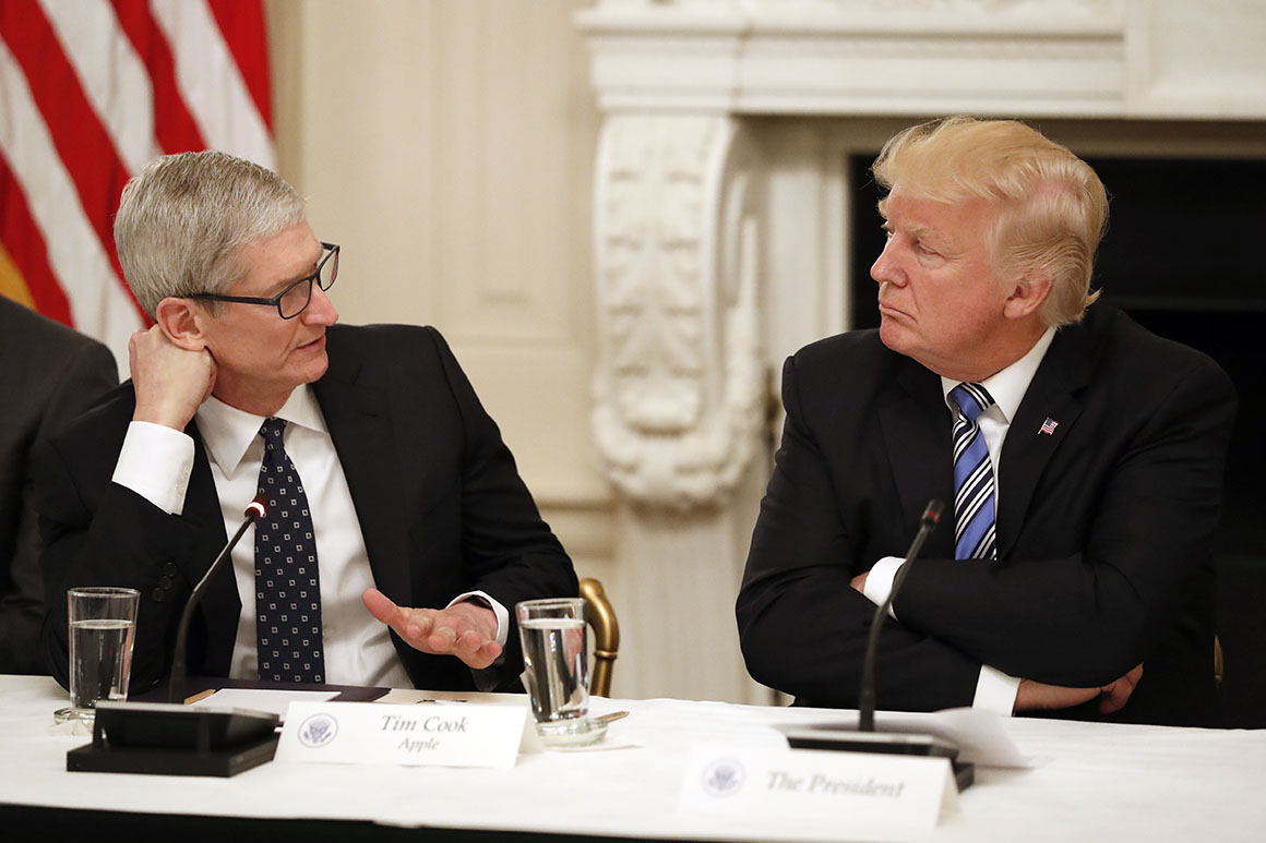 Apple Stock Suffers Setback Amidst Tariff Announcement Apple Stock Suffers Setback Amidst Tariff Announcement
