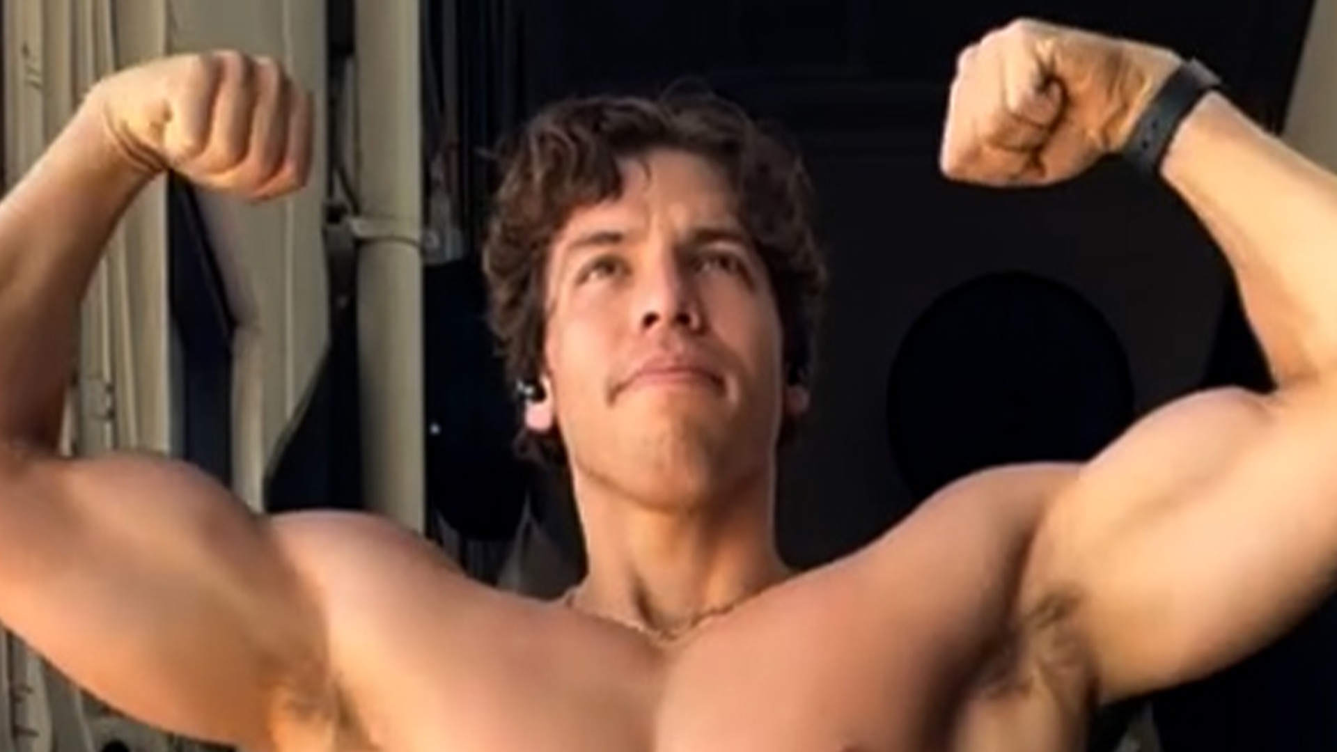 Arnold Schwarzenegger Büszke Lehet Joseph Baena-ra? Arnold Schwarzenegger Büszke Lehet Joseph Baena-ra?