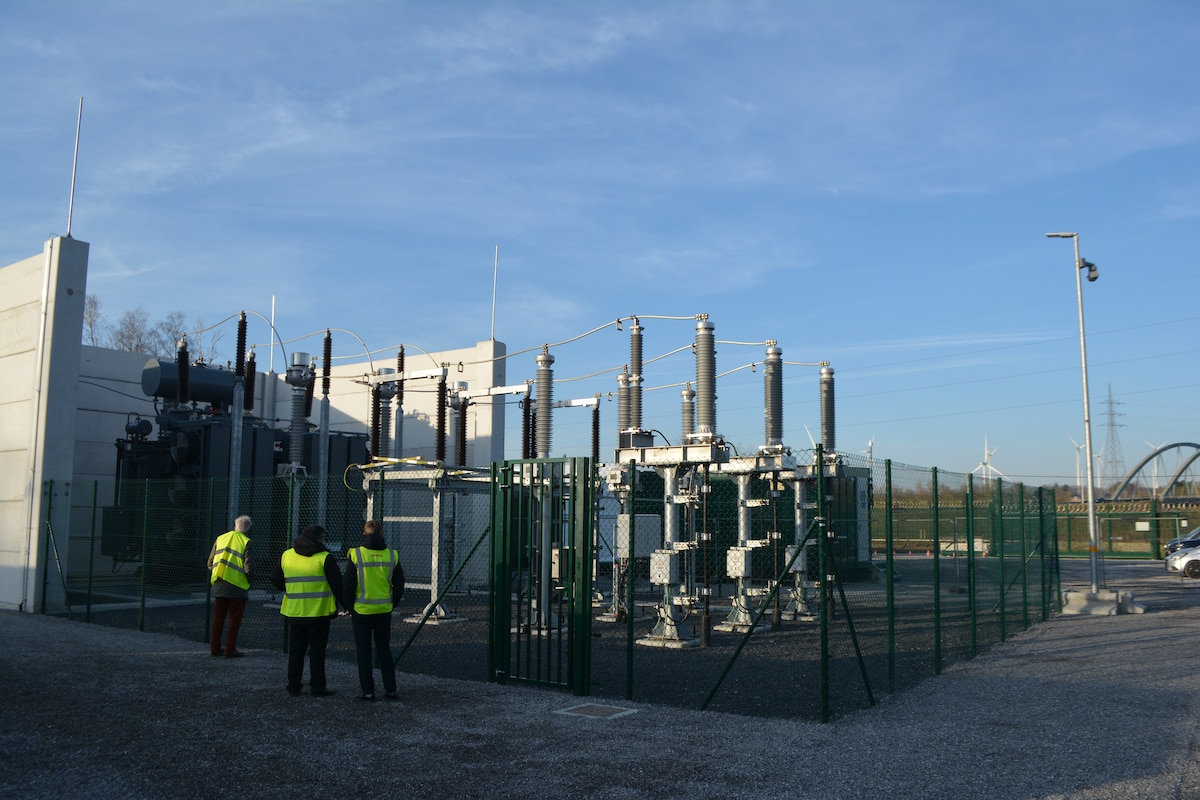 Au Roeulx: Eneco Lance Le Plus Grand Parc De Batteries De Belgique Au Roeulx: Eneco Lance Le Plus Grand Parc De Batteries De Belgique