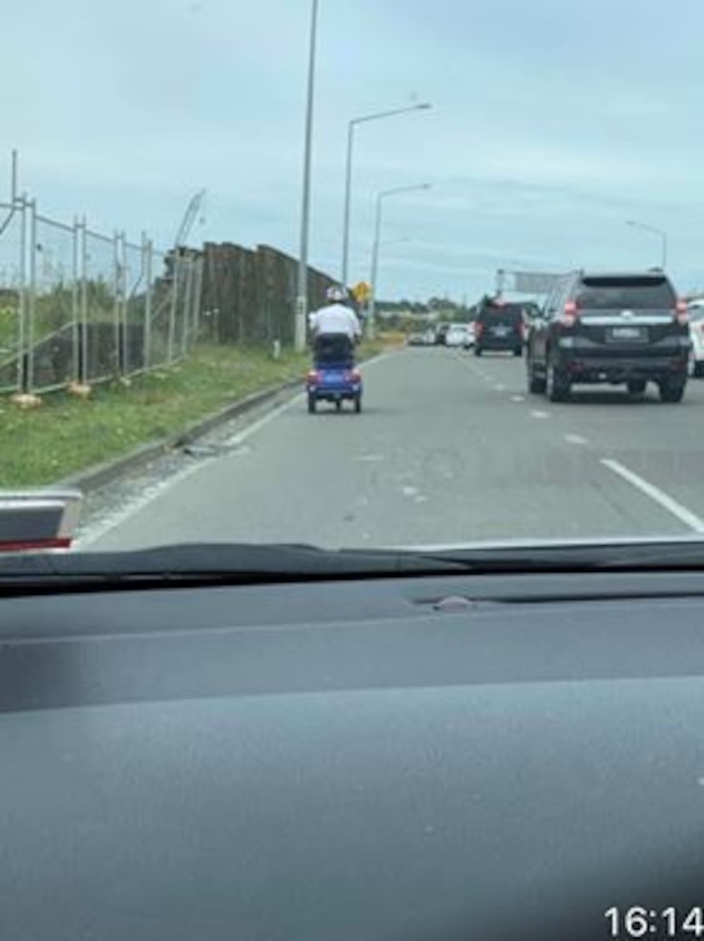 Auckland Southern Motorway E-Scooter Ride: Dashcam Video Released Auckland Southern Motorway E-Scooter Ride: Dashcam Video Released