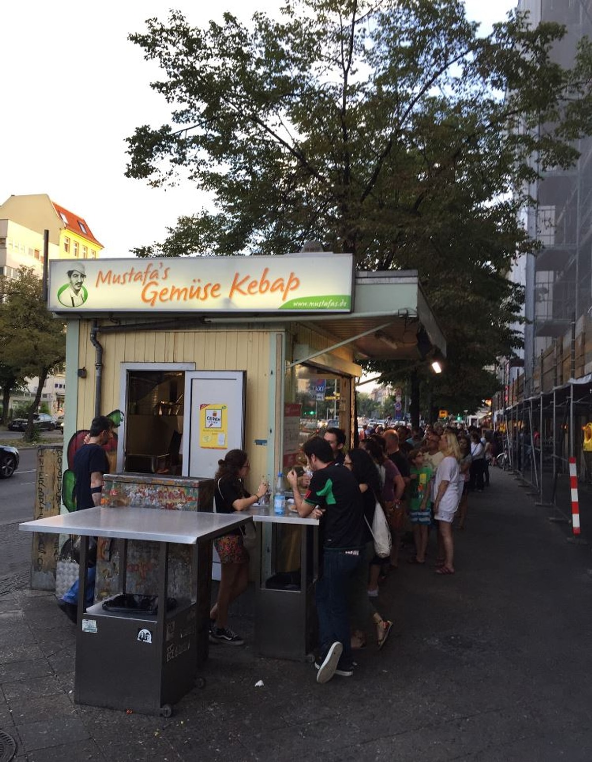 Berlin'de Kuzey Kıbrıs'ın Gastronomik Yükselişi Berlin'de Kuzey Kıbrıs'ın Gastronomik Yükselişi