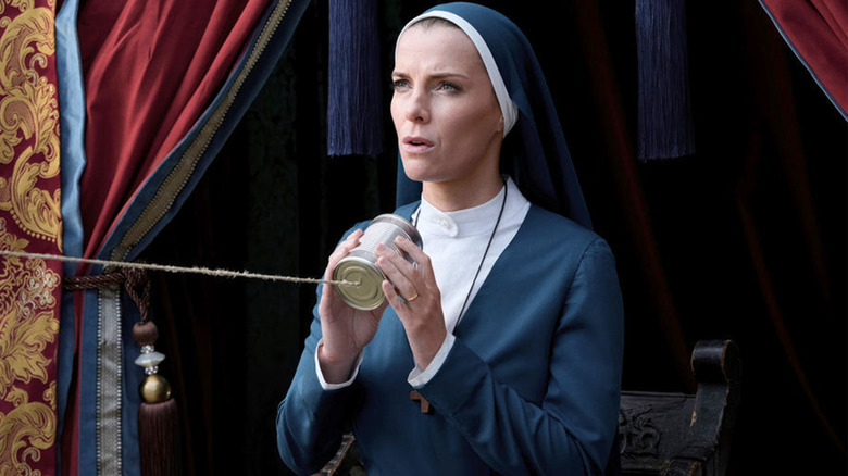 Betty Gilpin Discusses Her Broadway Role In Betty Gilpin Discusses Her Broadway Role In