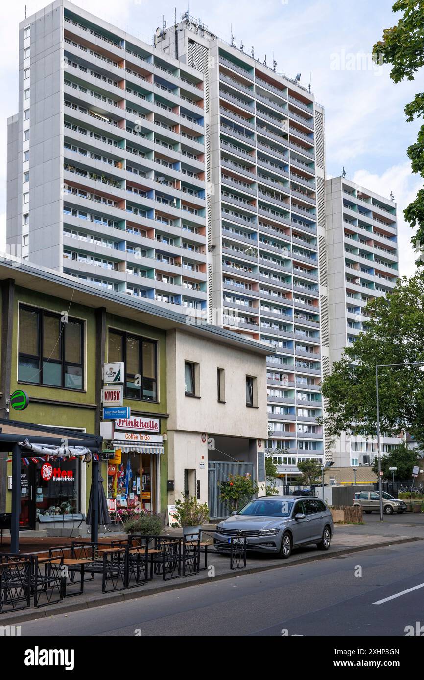 Bickendorf Westcenter: Verkehrsprobleme An Der Kritischen Kreuzung Bickendorf Westcenter: Verkehrsprobleme An Der Kritischen Kreuzung