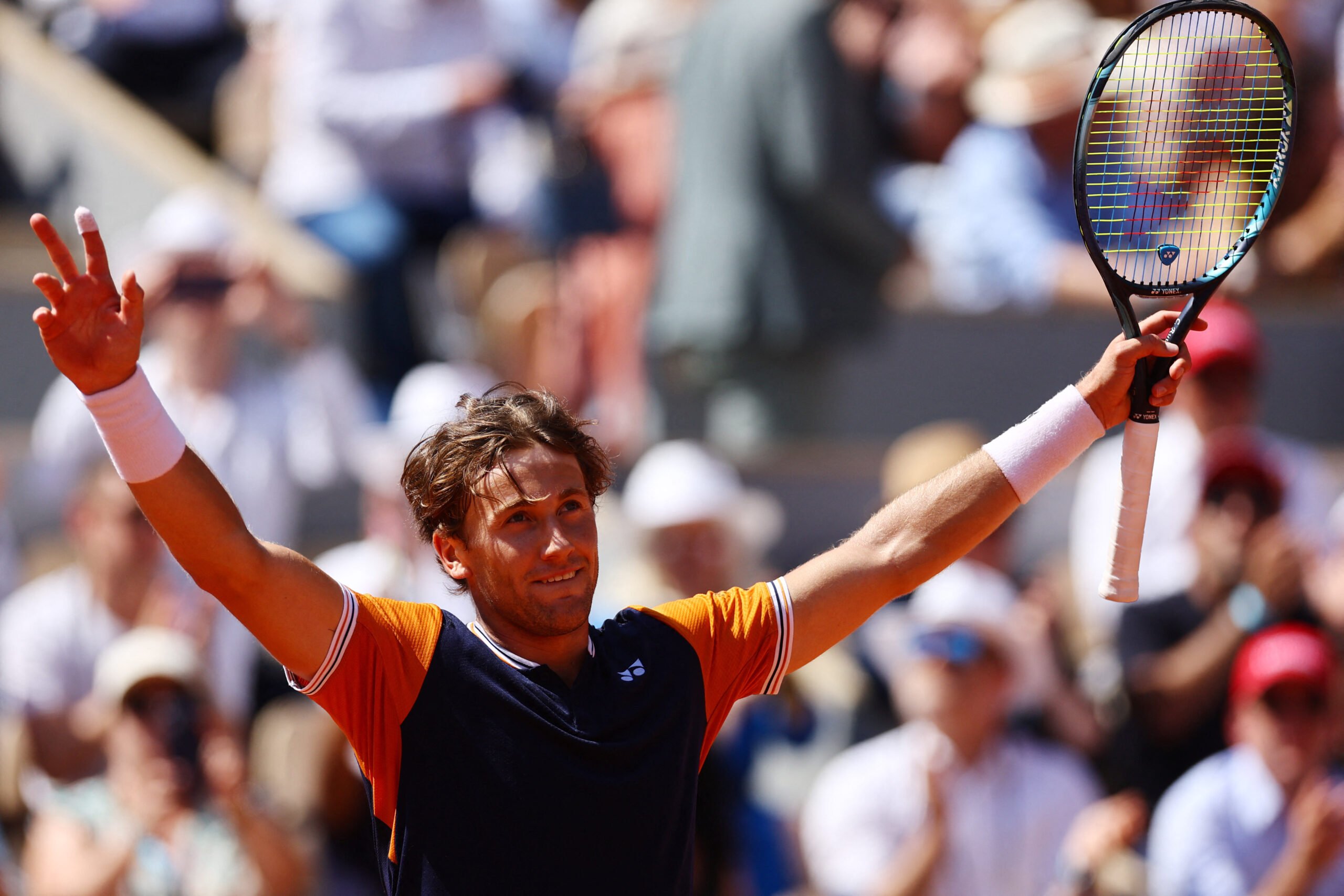 Borges Wins Against Injured Ruud At French Open