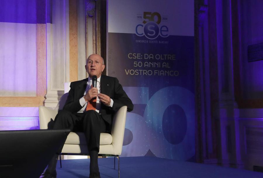 Borsa: Fed, Piazza Affari, E Il Futuro Delle Banche Italiane Borsa: Fed, Piazza Affari, E Il Futuro Delle Banche Italiane