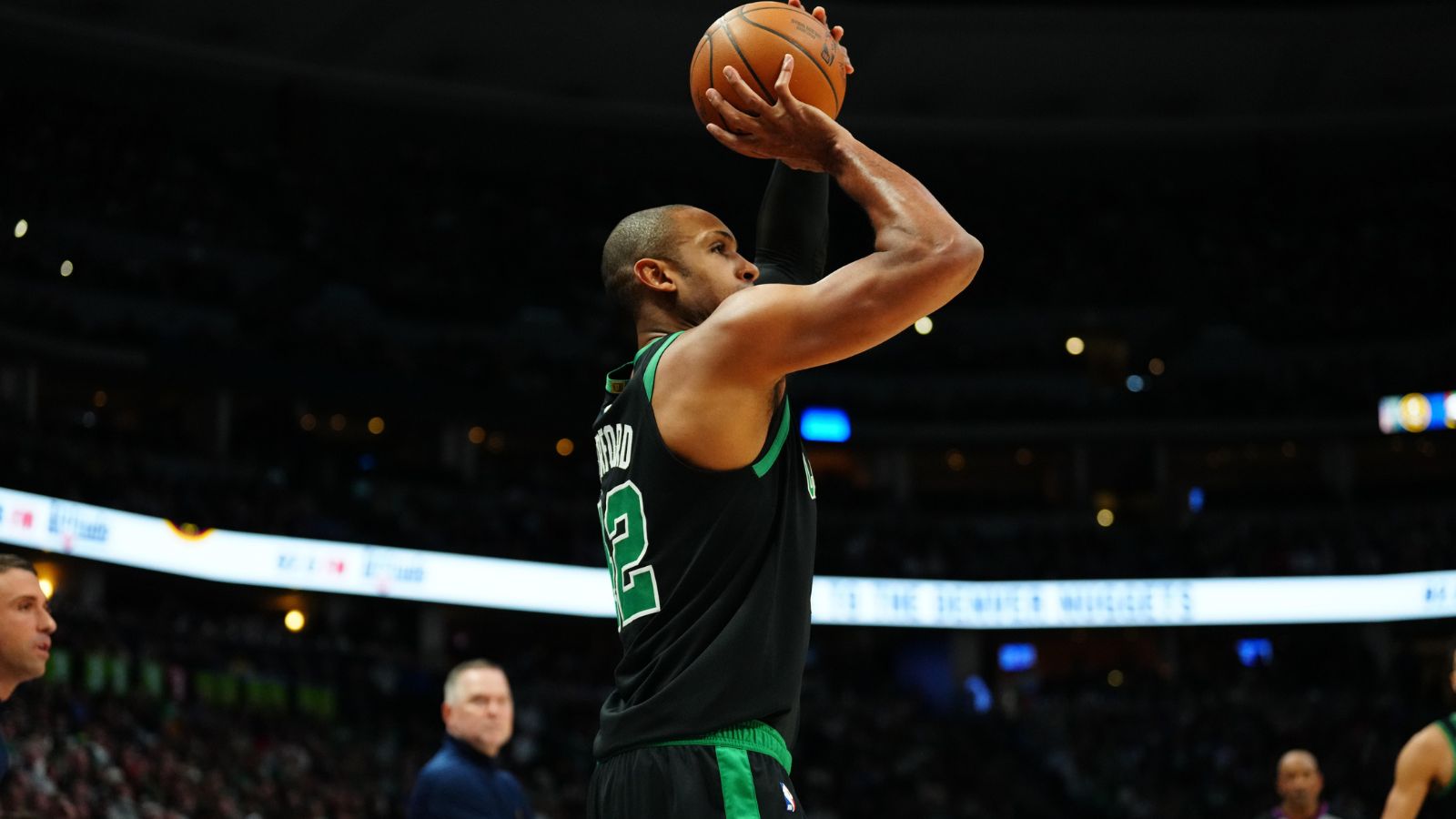Boston Celtics Clinch Division: A Blowout Victory Boston Celtics Clinch Division: A Blowout Victory