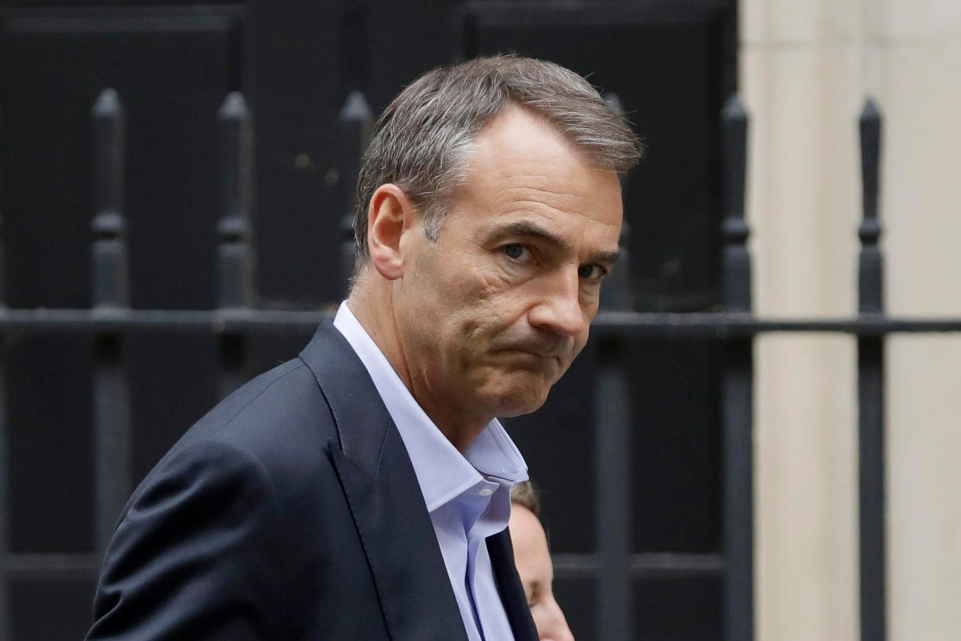 BP Chief Executive's Pay Drops By 31 Percent BP Chief Executive's Pay Drops By 31 Percent