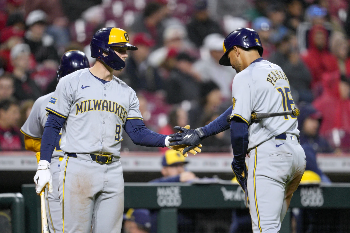 Brewers Defeat Reds 8-2: Chourio's Two-Homer Performance Brewers Defeat Reds 8-2: Chourio's Two-Homer Performance