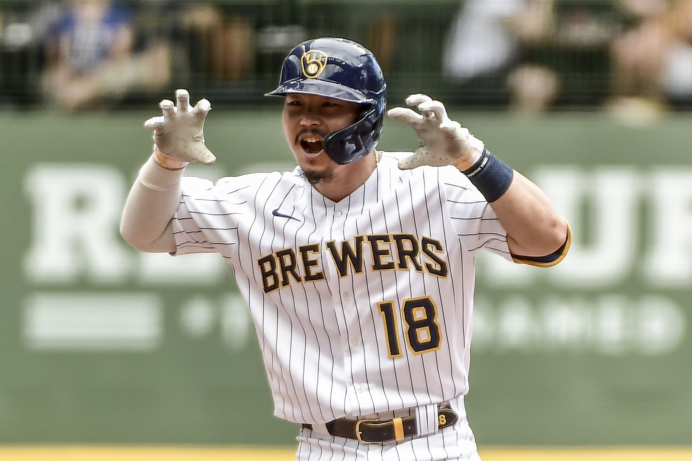 Brewers' Nine-Base Steal Spree Fuels Blowout Win Over A's Brewers' Nine-Base Steal Spree Fuels Blowout Win Over A's