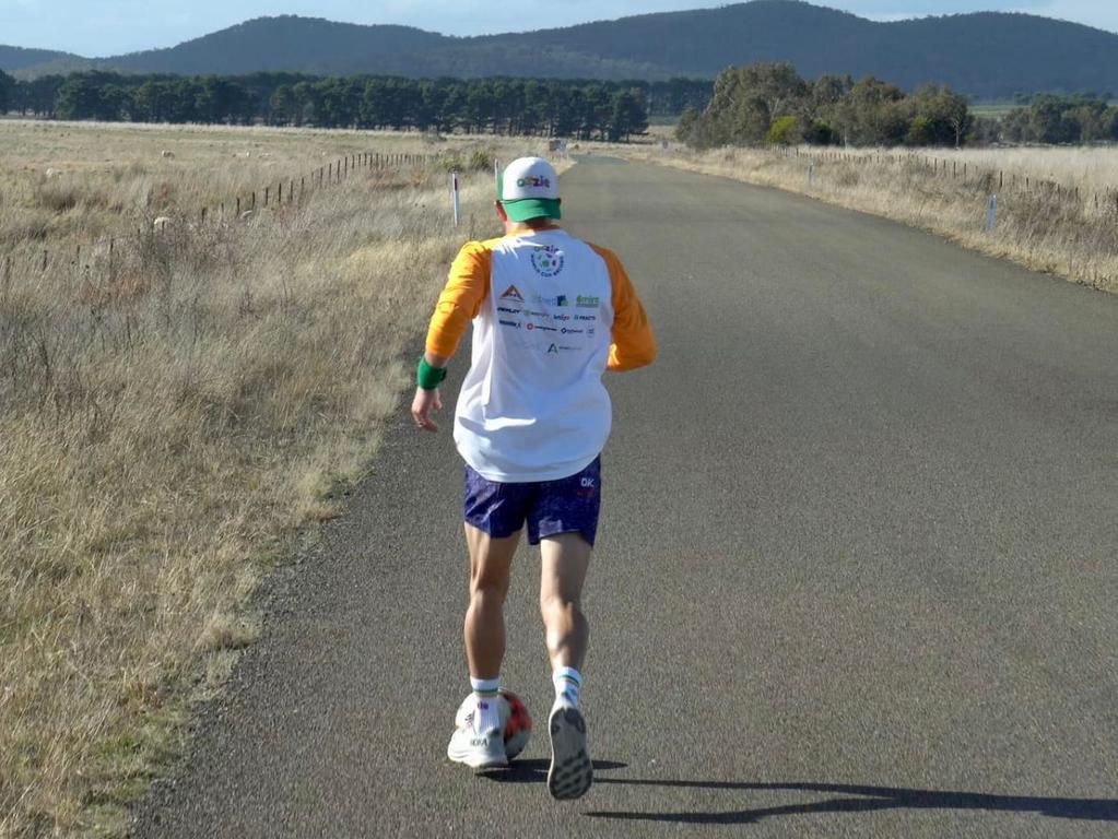 British Ultrarunner Attempts Australian Speed Record British Ultrarunner Attempts Australian Speed Record