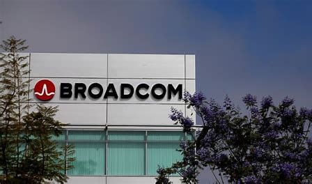 Broadcom's VMware Acquisition: A 1050% Price Hike? AT&T Sounds The Alarm Broadcom's VMware Acquisition: A 1050% Price Hike? AT&T Sounds The Alarm