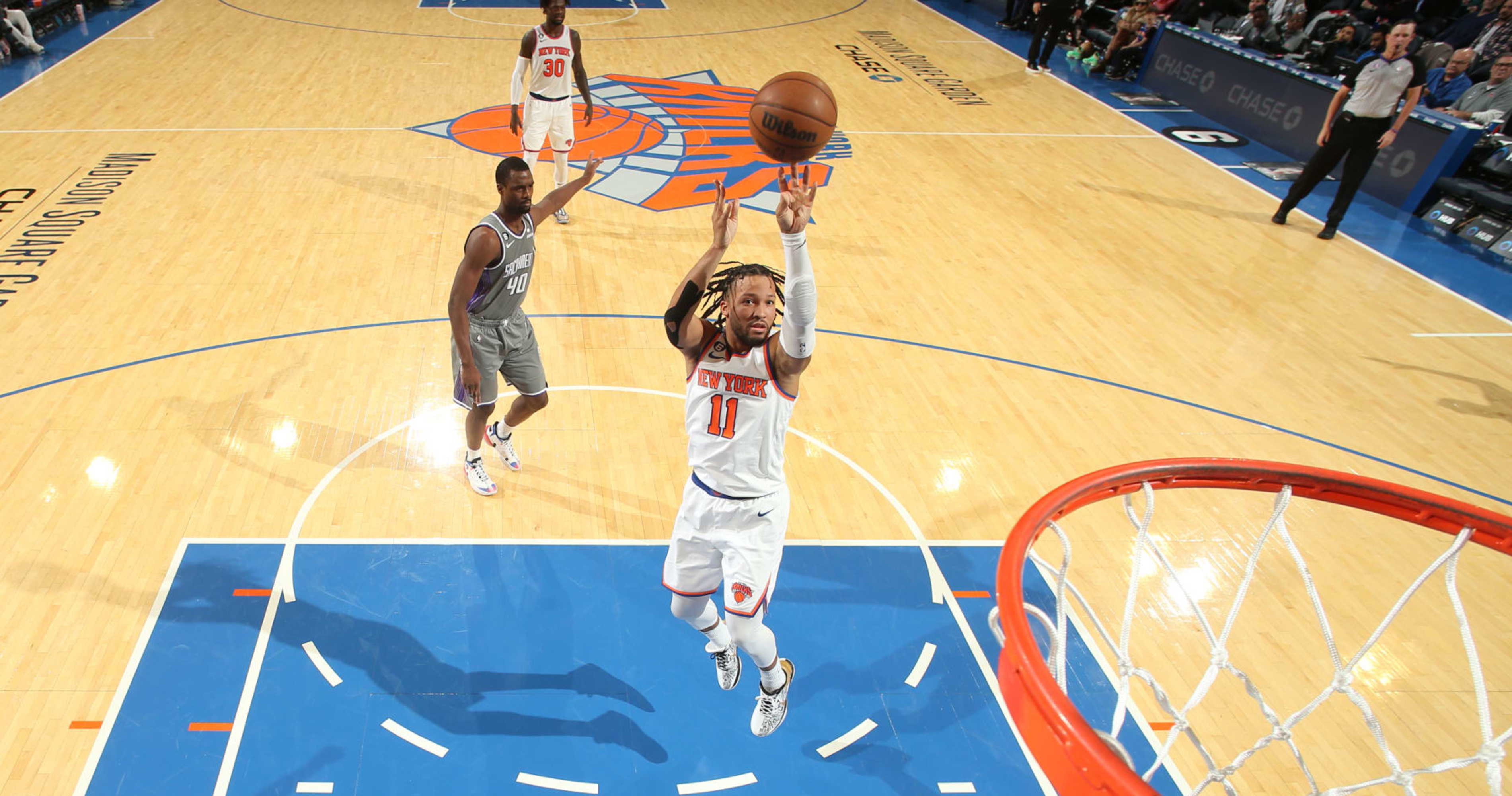 Brunson's Injury: Lakers Defeat Knicks In Overtime Following Ankle Roll Brunson's Injury: Lakers Defeat Knicks In Overtime Following Ankle Roll