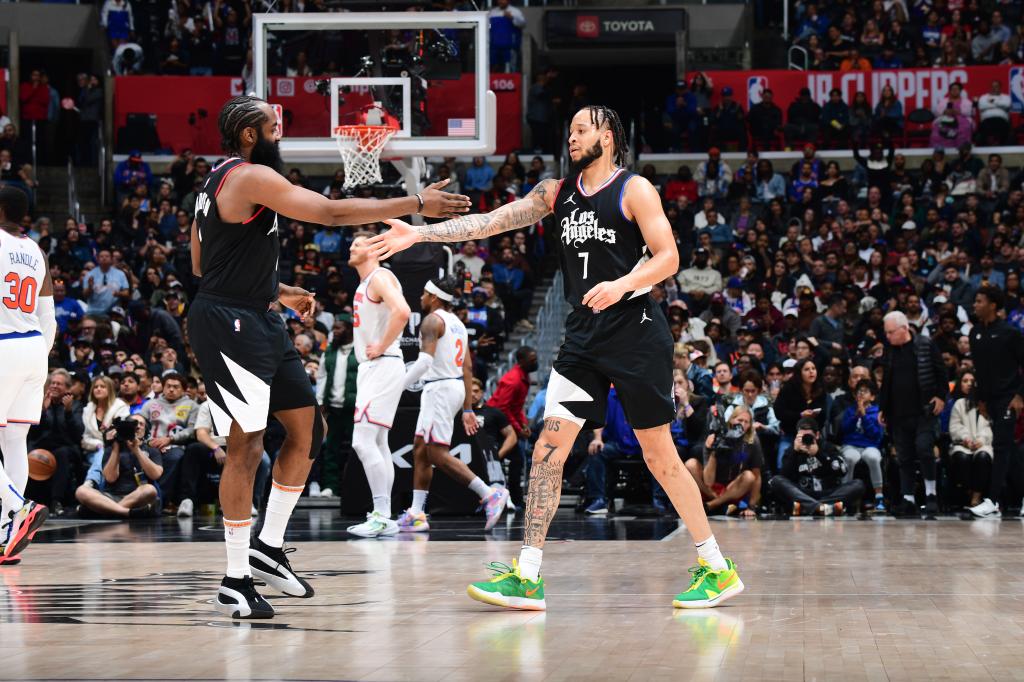 Brutal Loss To Clippers Ends Knicks' Playoff Bid Brutal Loss To Clippers Ends Knicks' Playoff Bid