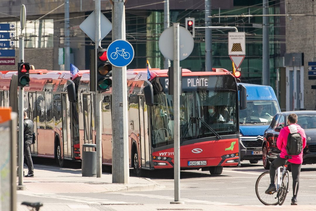 Buzelio Tylėjimas Po Vilniaus Turnyro