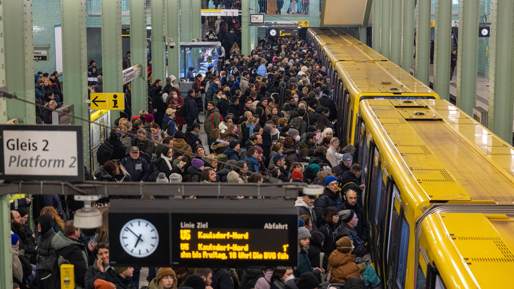 BVG Streik Berlin: Kampf Für Bessere Arbeitsbedingungen Und Fahrgastzufriedenheit BVG Streik Berlin: Kampf Für Bessere Arbeitsbedingungen Und Fahrgastzufriedenheit