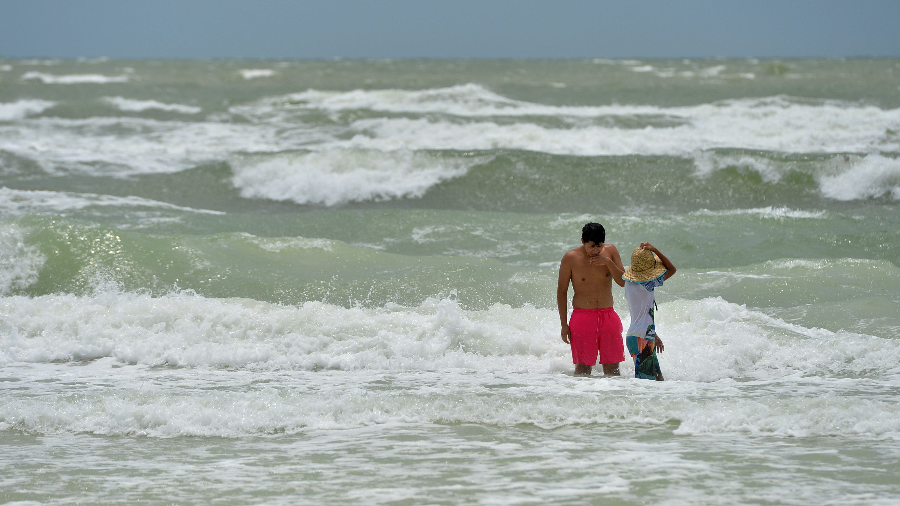 Cape Cod Facing Red Tide Emergency: Public Health Advisory
