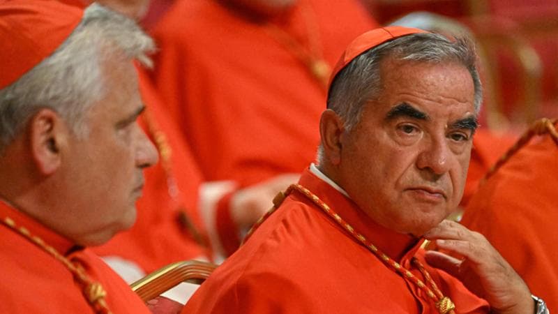Caso Becciu:  Chat Segrete, Complotto E Reazione Del Cardinale