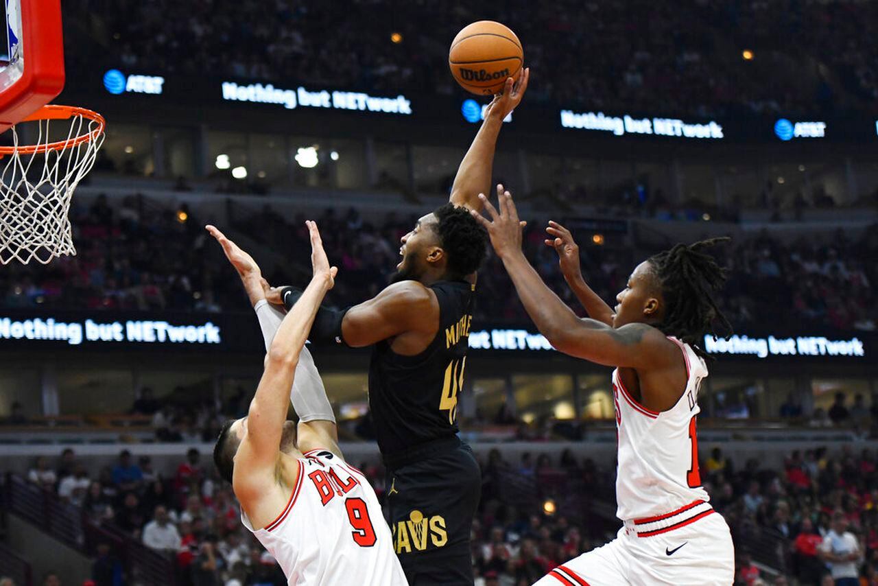 Cavaliers Defeat Nets: Mitchell Leads The Charge Cavaliers Defeat Nets: Mitchell Leads The Charge