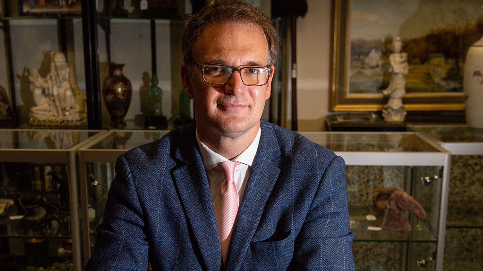 Celebrity Antiques Road Trip: Locations, Episodes, And Notable Finds Celebrity Antiques Road Trip: Locations, Episodes, And Notable Finds