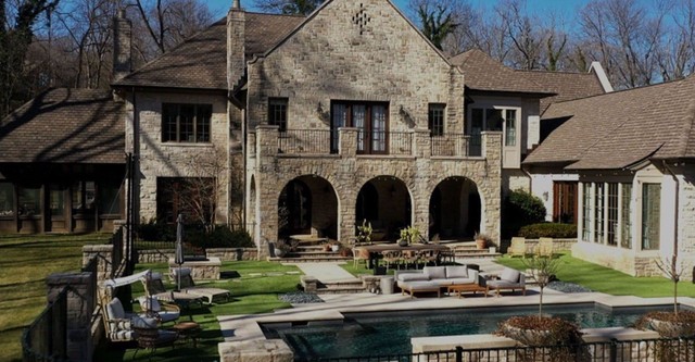 Celebrity Homes On MTV Cribs: Design, Location, And Lifestyle Celebrity Homes On MTV Cribs: Design, Location, And Lifestyle