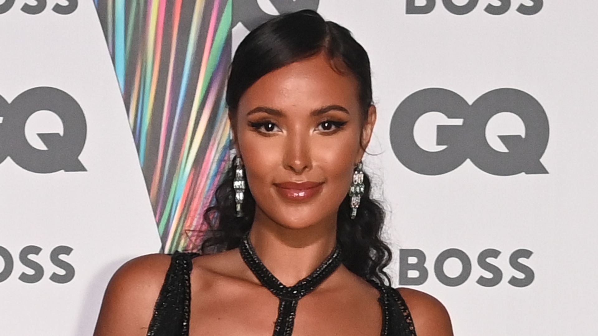 Celebrity Style: Maya Jama's Baggy White Shorts And Vest Combination Celebrity Style: Maya Jama's Baggy White Shorts And Vest Combination