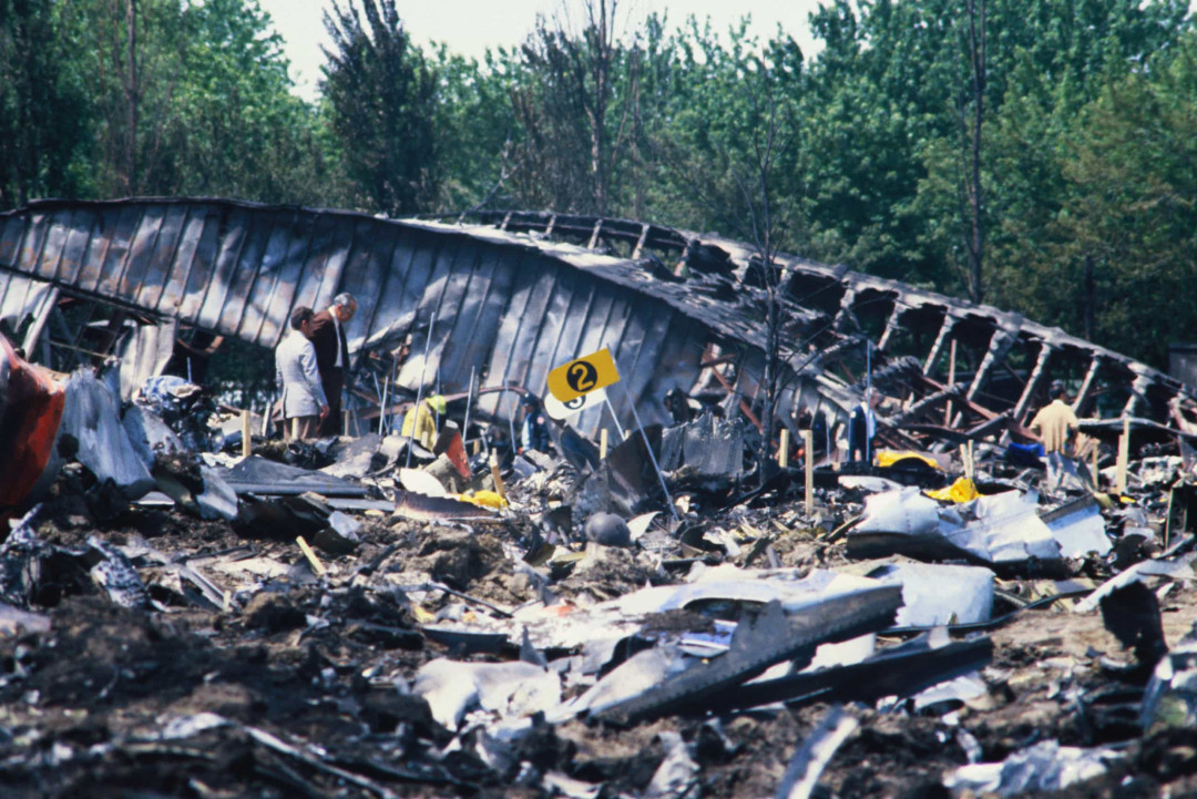 Close Calls And Crashes: A Visual Exploration Of Airplane Safety Data Close Calls And Crashes: A Visual Exploration Of Airplane Safety Data