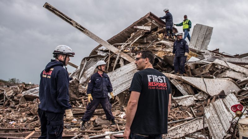CNN Correspondent Documents Tornado Damage And Recovery Efforts CNN Correspondent Documents Tornado Damage And Recovery Efforts