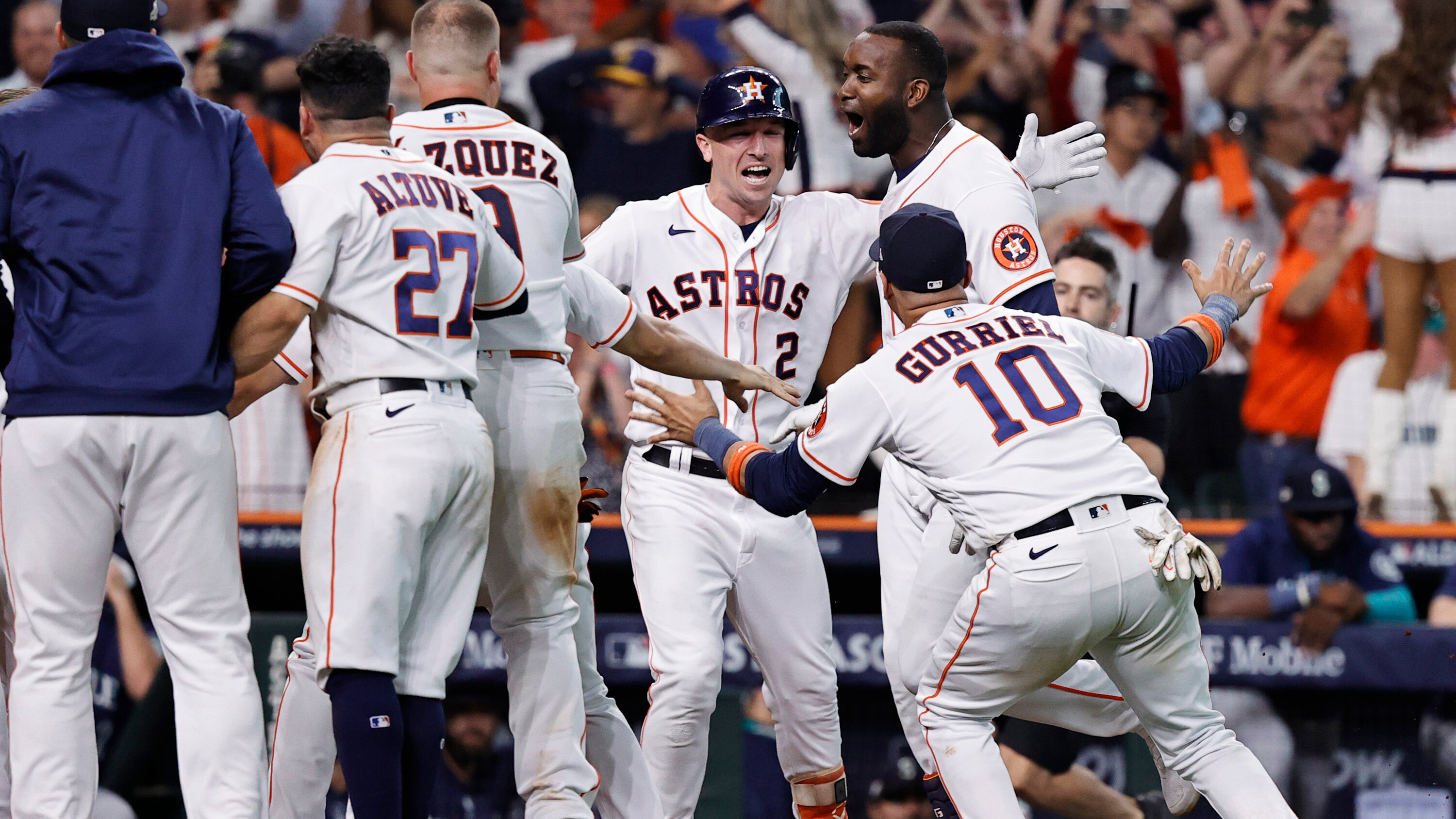 Conforto's Home Run: Key To Dodgers' 6-4 Win Over Mariners Conforto's Home Run: Key To Dodgers' 6-4 Win Over Mariners