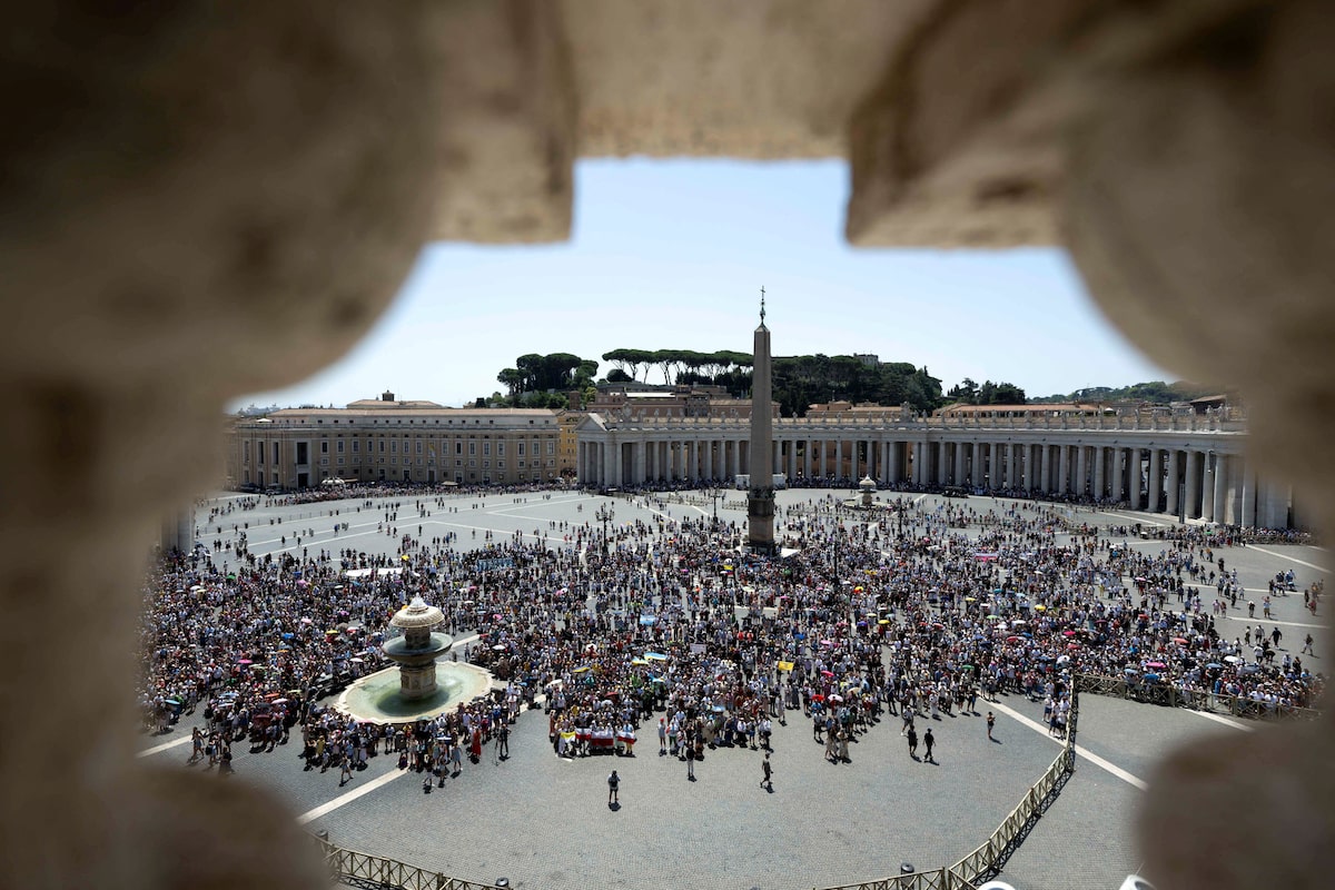 Could These 9 Cardinals Be The Next Pope? A Look At Potential Successors Could These 9 Cardinals Be The Next Pope? A Look At Potential Successors
