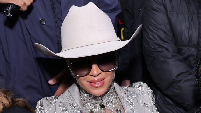 'Cowboy Carter' Streams Explode Following Beyoncé Tour Kickoff 'Cowboy Carter' Streams Explode Following Beyoncé Tour Kickoff
