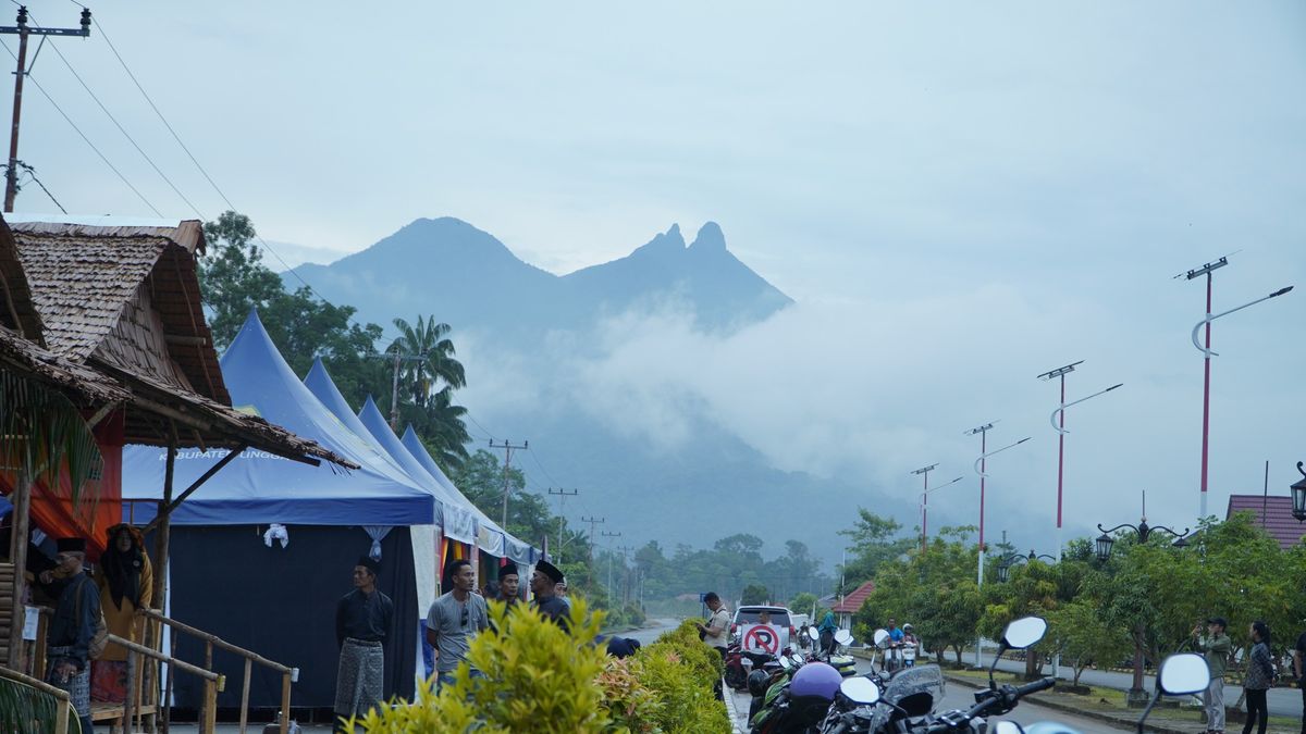 Cuaca Bandung 22 April: Perkiraan Hujan Pukul 1 Siang Cuaca Bandung 22 April: Perkiraan Hujan Pukul 1 Siang