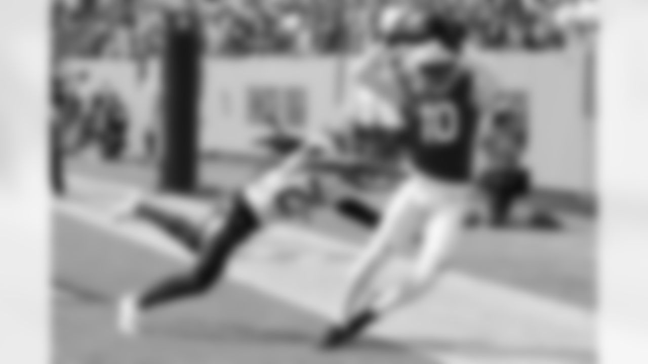 DeAndre Hopkins: Ravens' New Wide Receiver DeAndre Hopkins: Ravens' New Wide Receiver