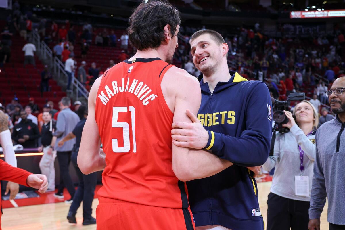 Deandre Džordan: Zašto Se Ljubi Tri Puta Sa Jokićem? Bobi Marjanović Kriv? Deandre Džordan: Zašto Se Ljubi Tri Puta Sa Jokićem? Bobi Marjanović Kriv?
